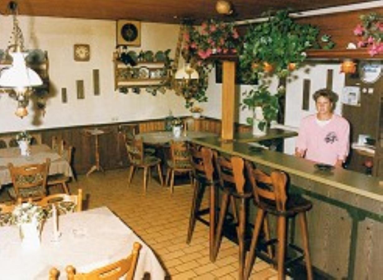 Hotel-Restaurant Cordon Rouge 沃尔芬比特尔 外观 照片